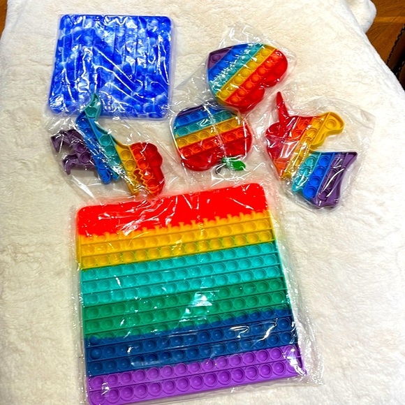 Pop fidget toys lot of 6 new in bag anti stress anxiety stocking stuffers - Picture 1 of 6